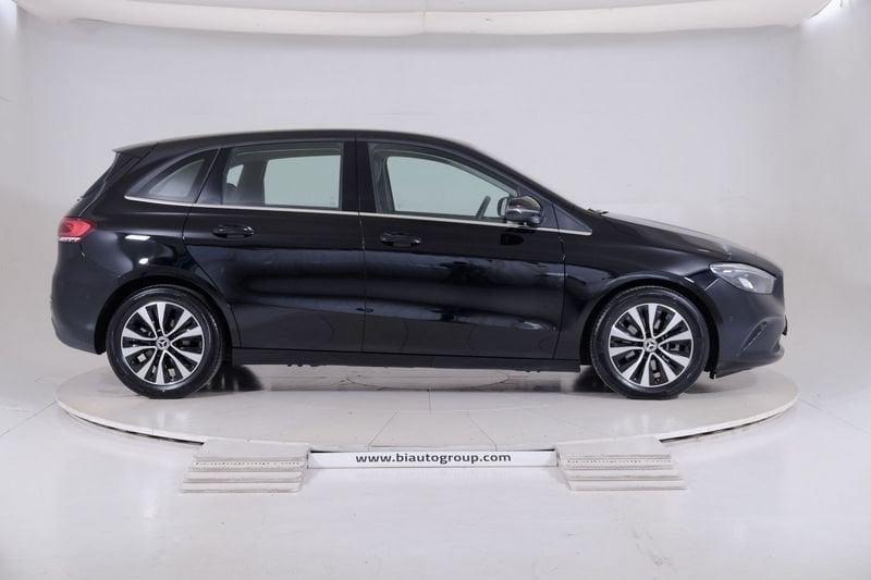 Mercedes-Benz Classe B - W247 2018 Diesel B 180 d Sport auto