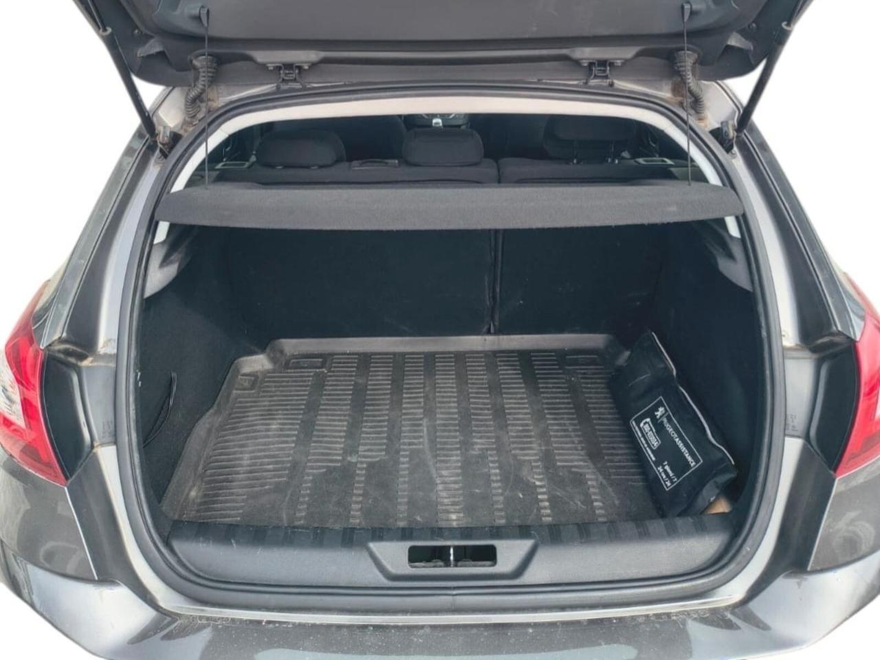 Peugeot 308 BlueHDi 120 S&S Allure