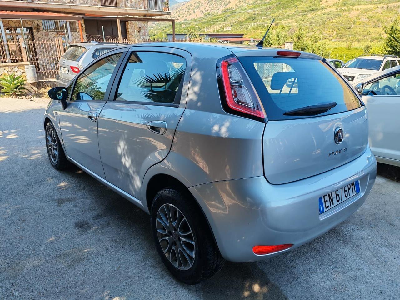 Fiat Punto Evo 1.3 Mjt 95 CV DPF 5 porte S&S Dualogic Sport