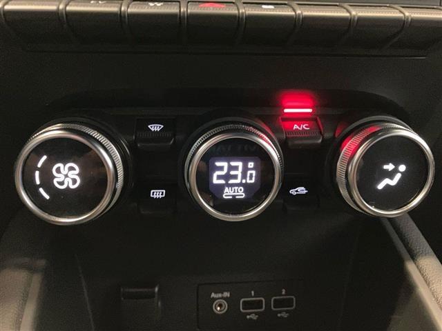 RENAULT Captur 1.6 E-TECH Plug-in Hybrid 160cv Rive Gauche
