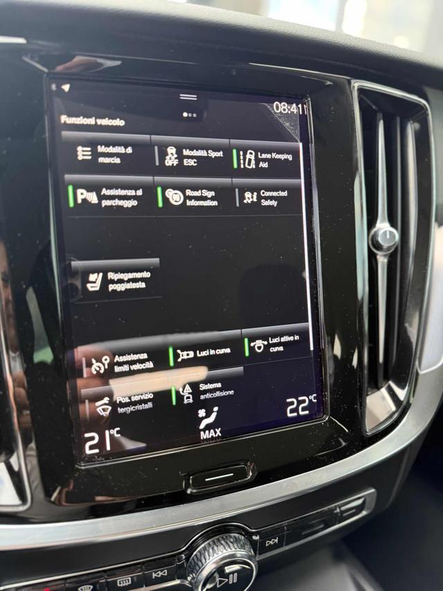 VOLVO V60 B4 (d) Geartronic Momentum SENZA VINCOLI