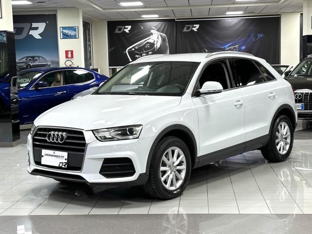 AUDI Q3 2.0 TDI 120cv Business