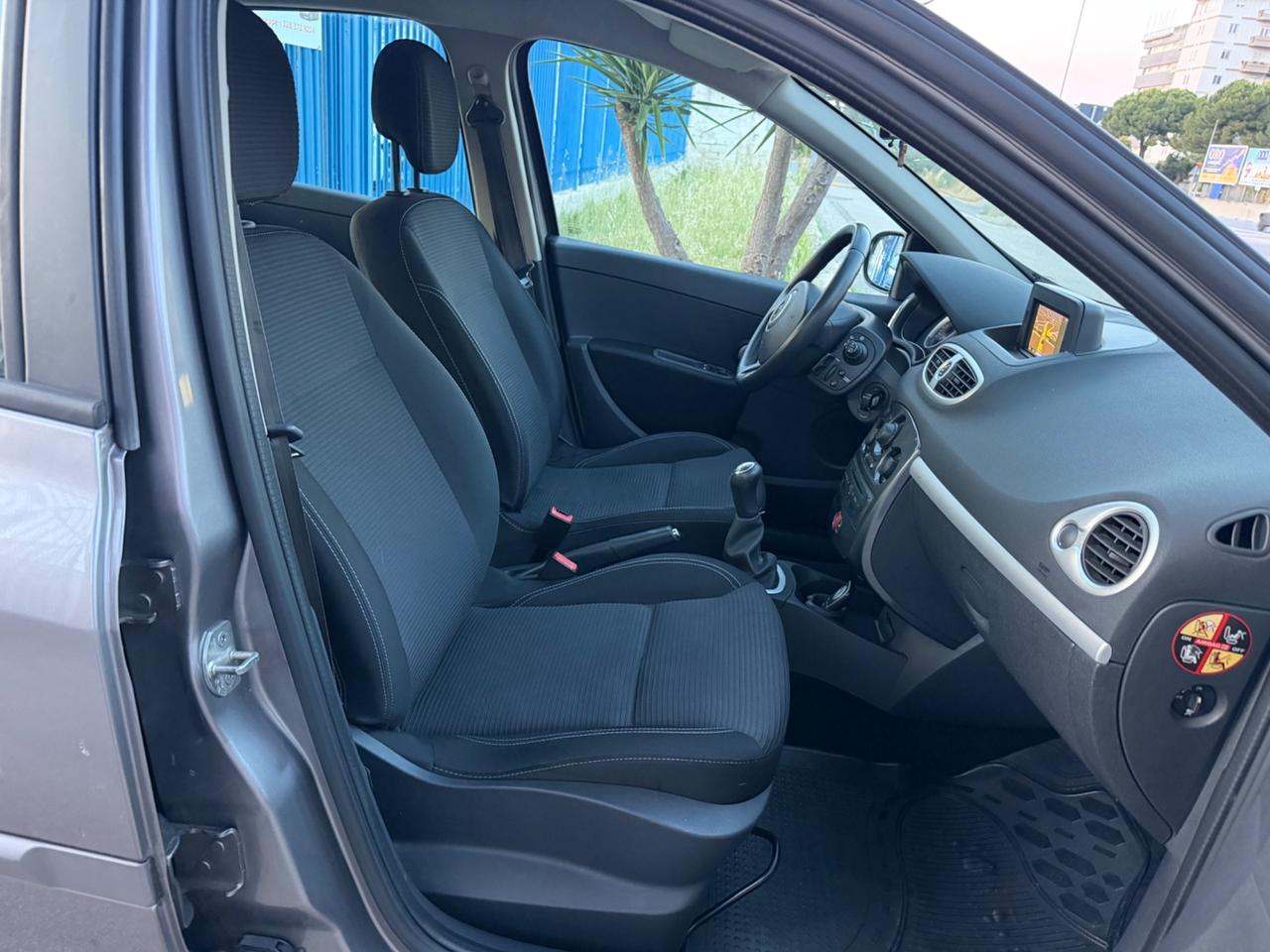 Renault Clio 1.5 dCi 75 CV 2012 navigatore