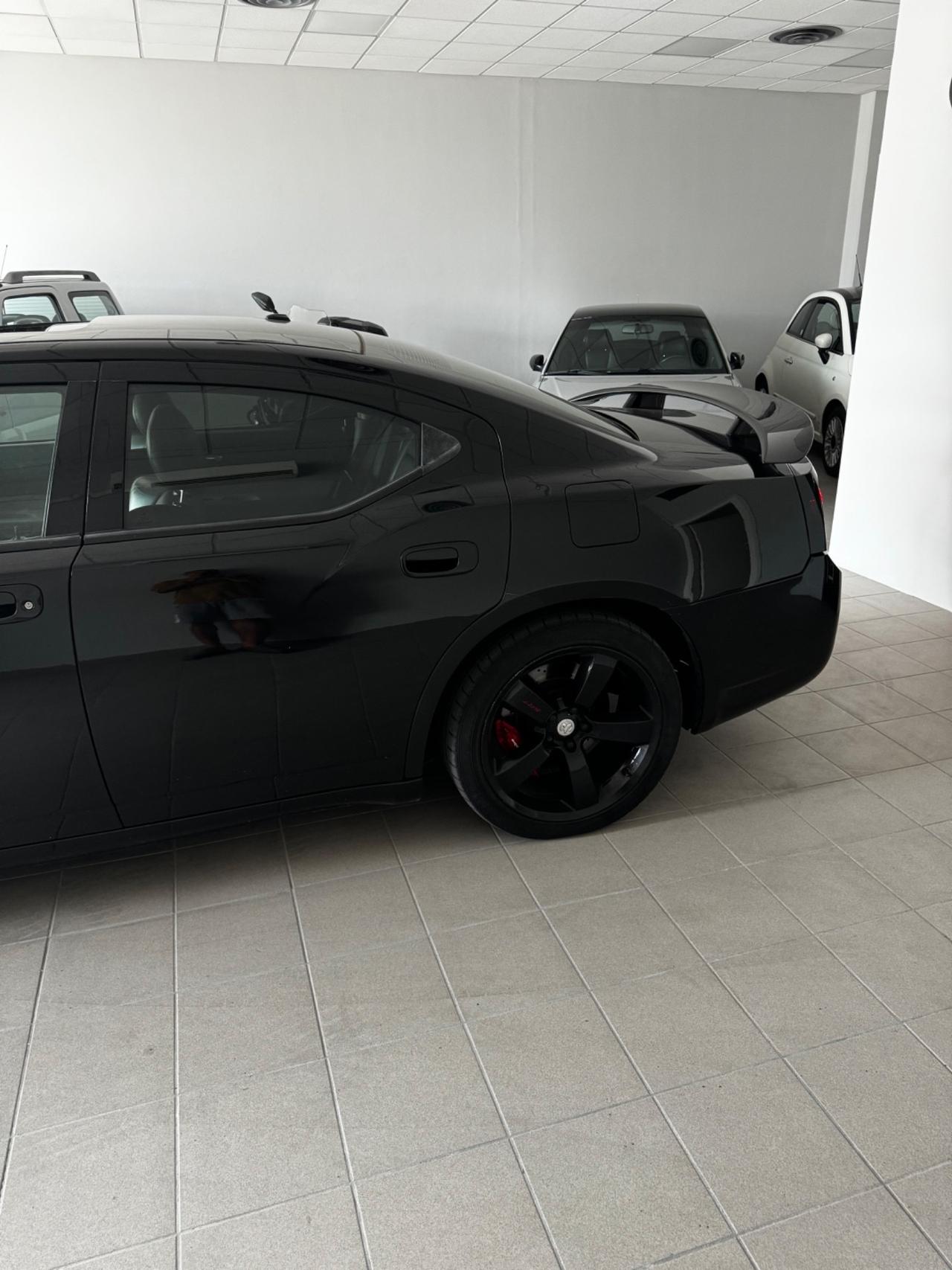 Dodge Charger 6.1 SRT8 HEMI