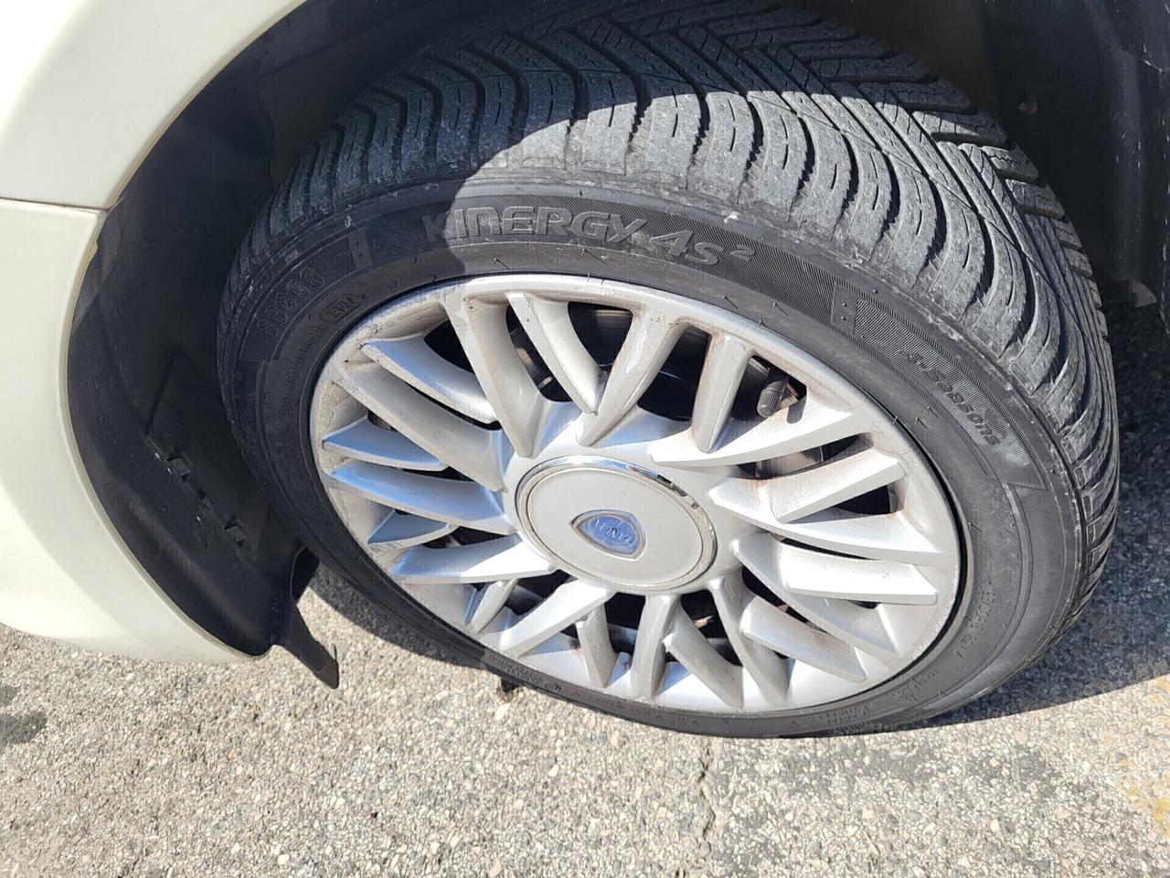 LANCIA Y 1,3 Mjet PLATINUM-UNICA PROPR-4 REVISIONI