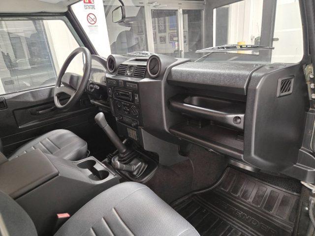 LAND ROVER Defender 90 2.4 TD4 AUTOVETTURA