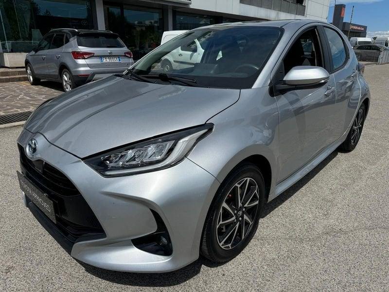 Toyota Yaris Hybrid Trend MY22