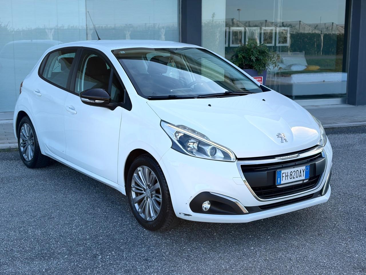 Peugeot 208 1.6 diesel 2017 5 porte Allure