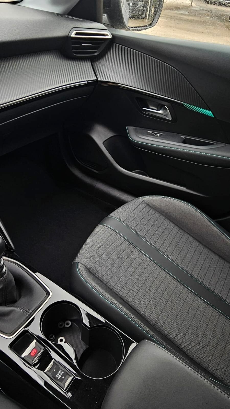 Peugeot 208 PureTech 100 Stop&Start 5 porte Allure