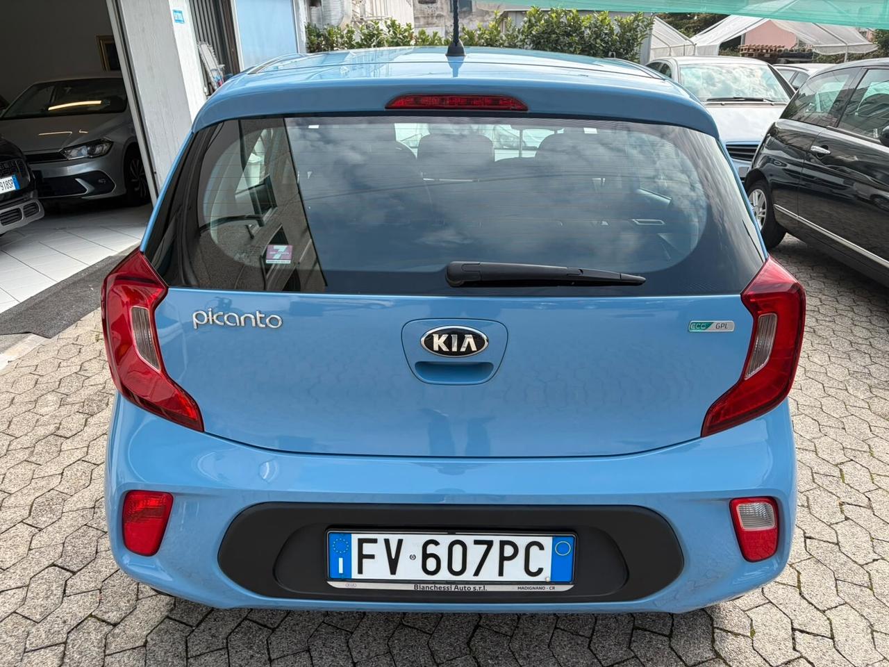 Kia Picanto 1.0 12V EcoGPL 5 porte Cool*EURO6*NEOPATENTATI