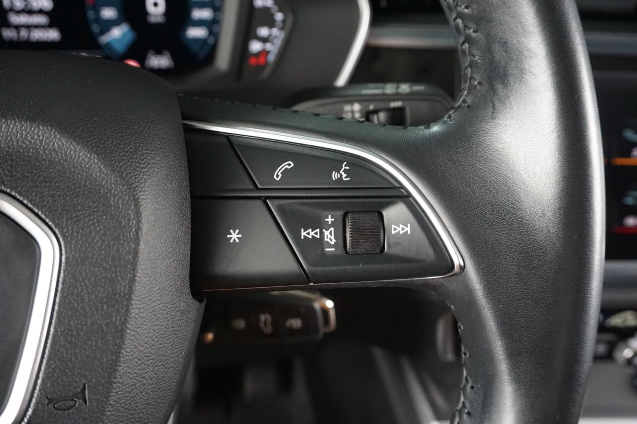Audi Q3 35 TDI S tronic Business