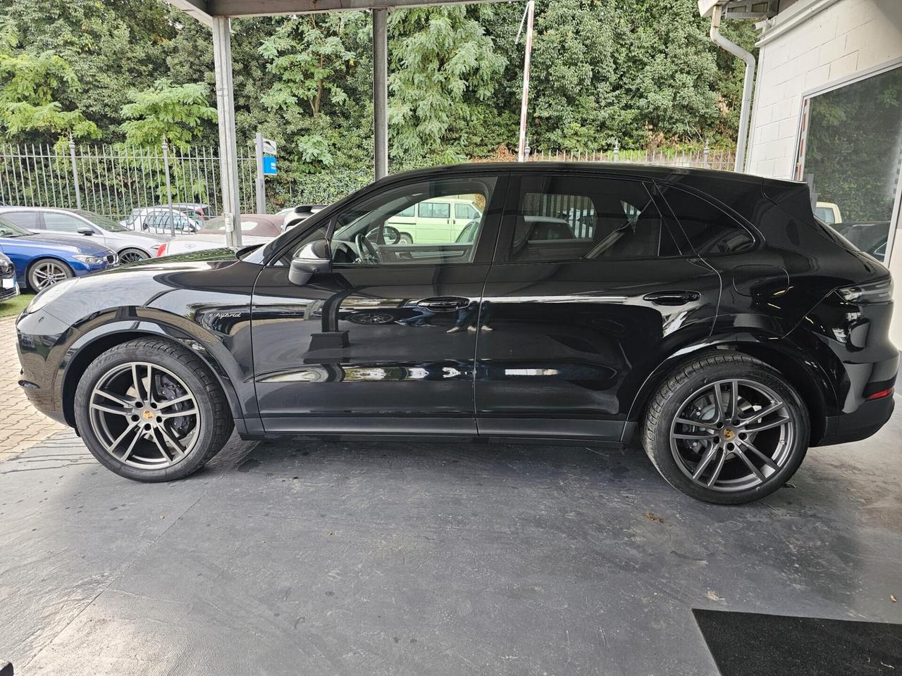 Porsche Cayenne 3.0 e-hybrid Platinum Edition