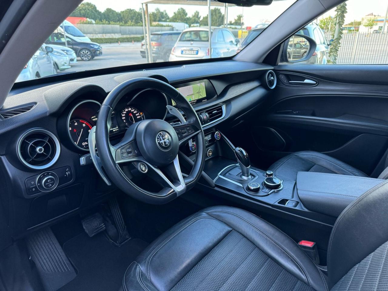 Stelvio 2.2 TD 180CV AT8 RWD Executive
