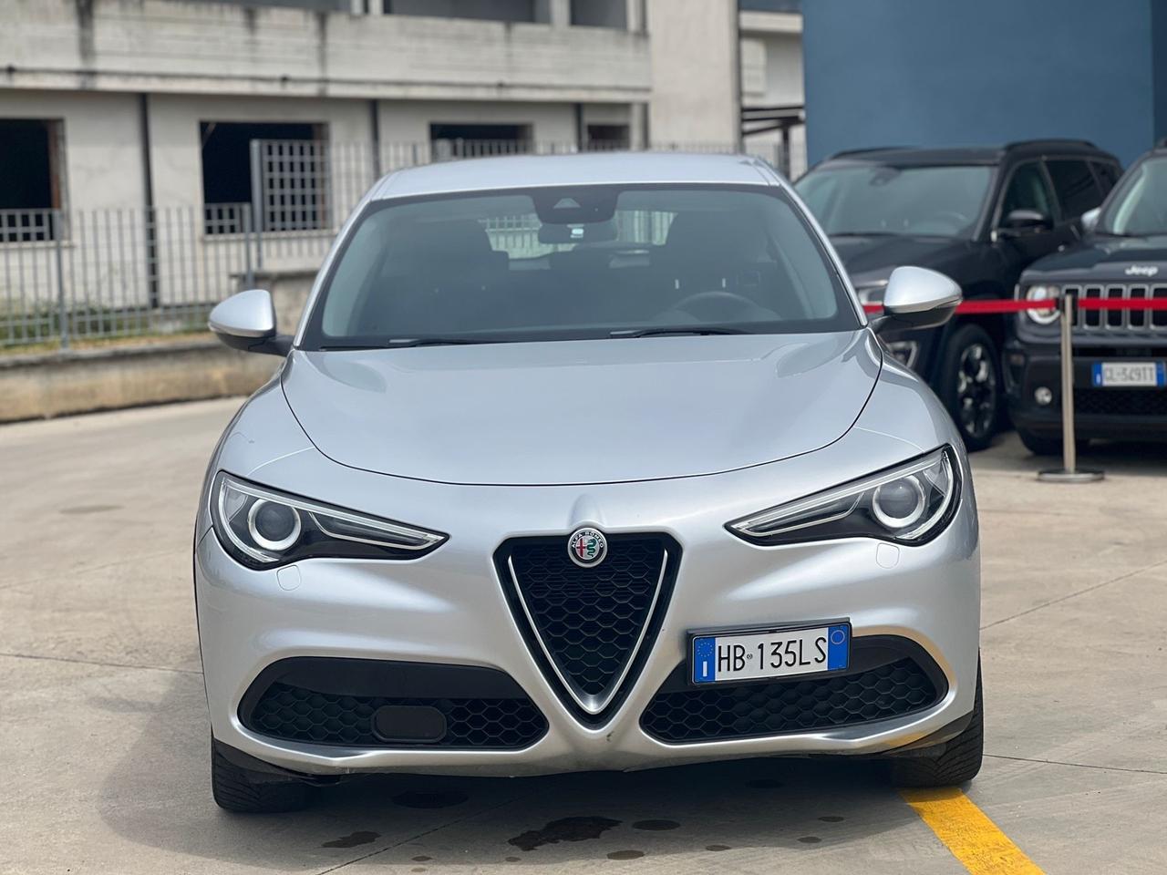 Alfa Romeo Stelvio 2.2 Turbodiesel 160 CV AT8 RWD Sport-Tech