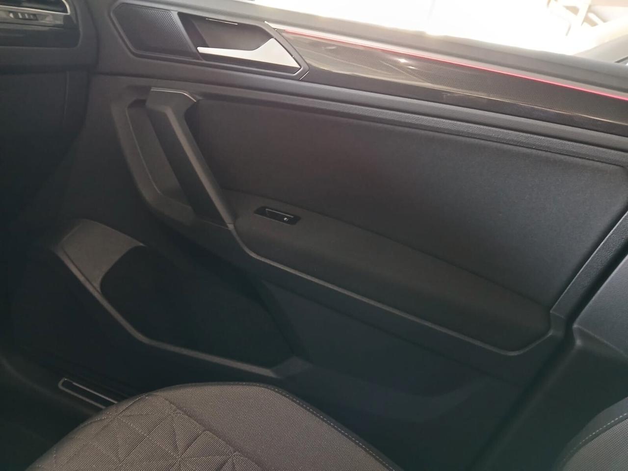 Volkswagen Tiguan 2.0 TDI 150 CV SCR DSG Life-AZIENDALE