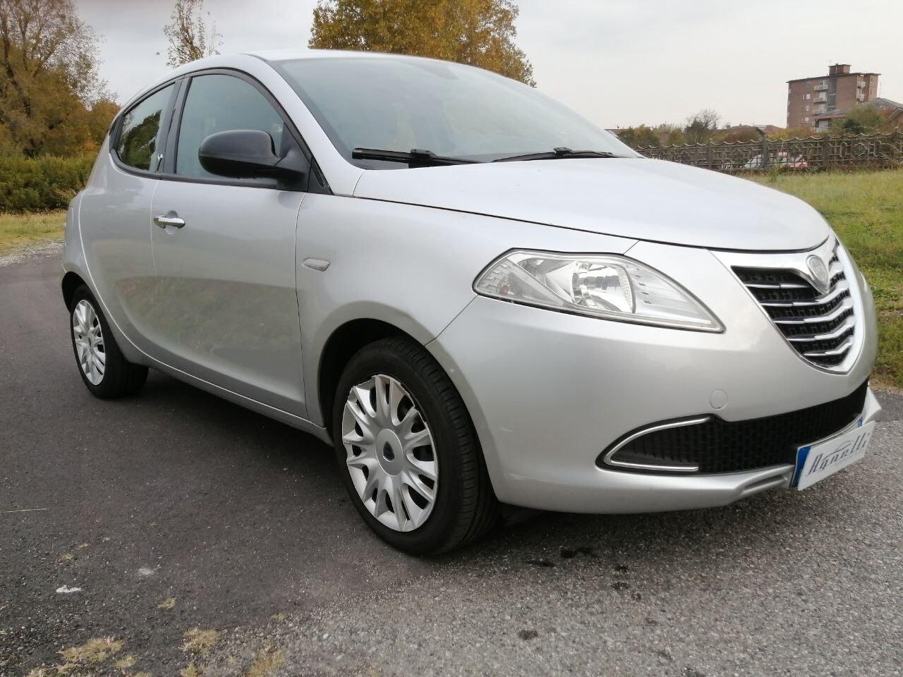 Lancia Ypsilon 1.3 MJT 16V 95 CV 5 porte