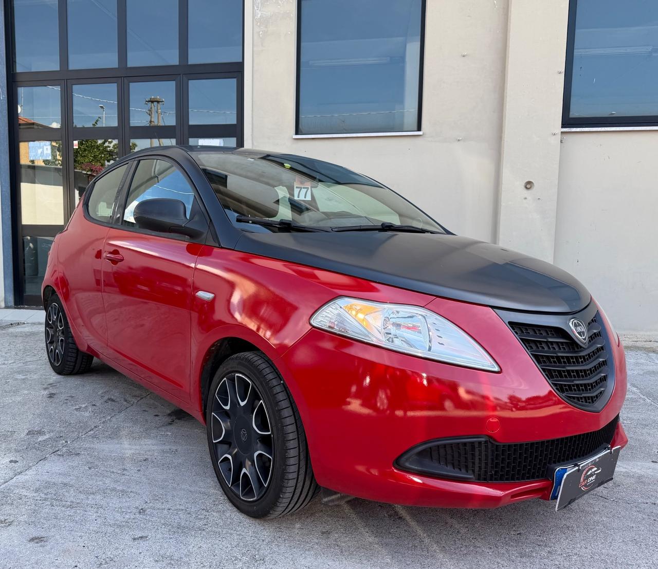 Lancia Ypsilon 1.2 69 CV 5 porte GPL Ecochic Platinum