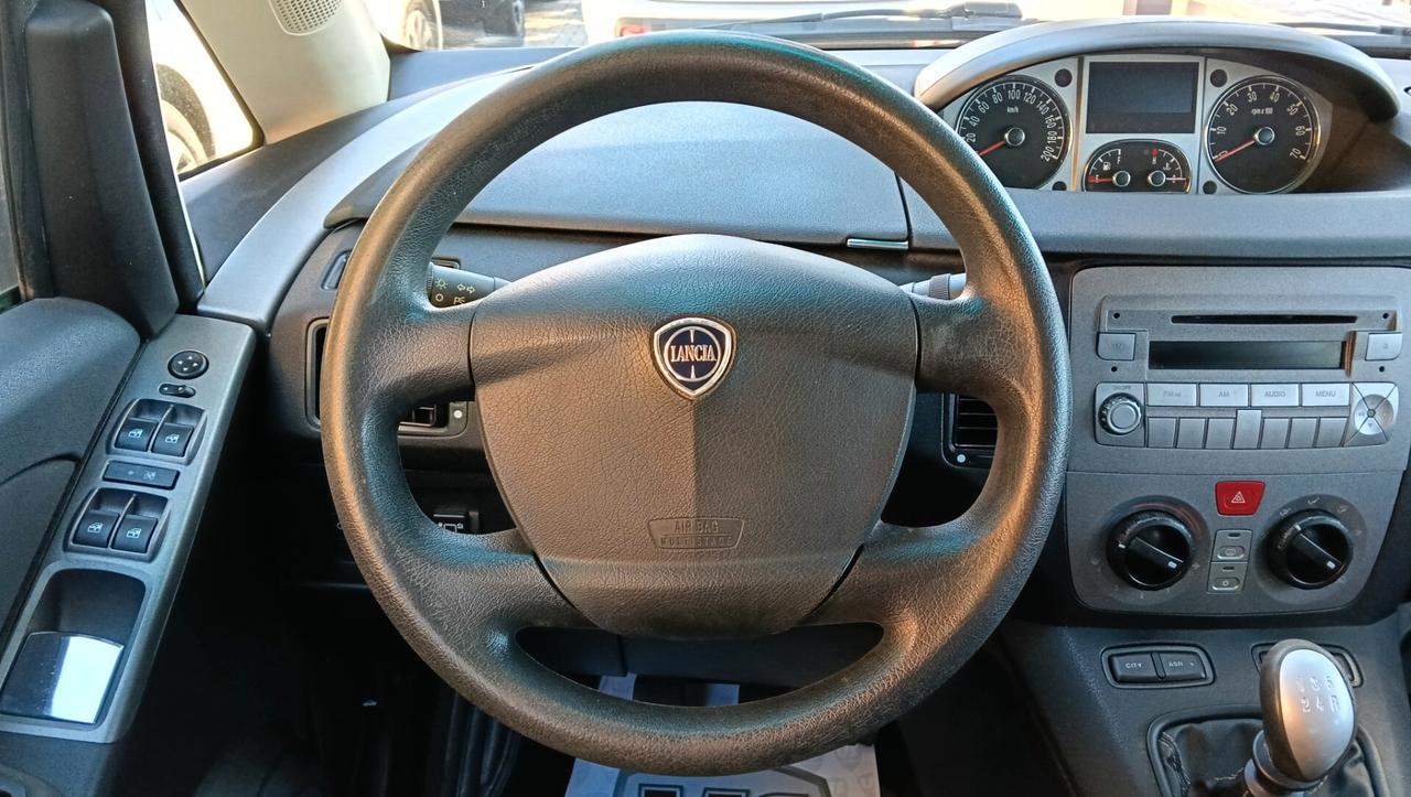 LANCIA MUSA 1.4 B/GPL C. MADRE -2012