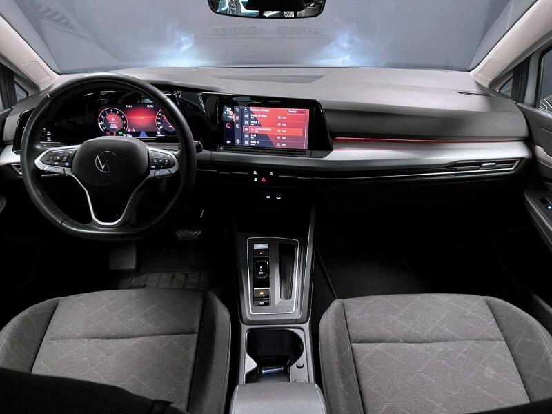 VOLKSWAGEN Golf 8ª serie Golf 1.0 eTSI EVO DSG...