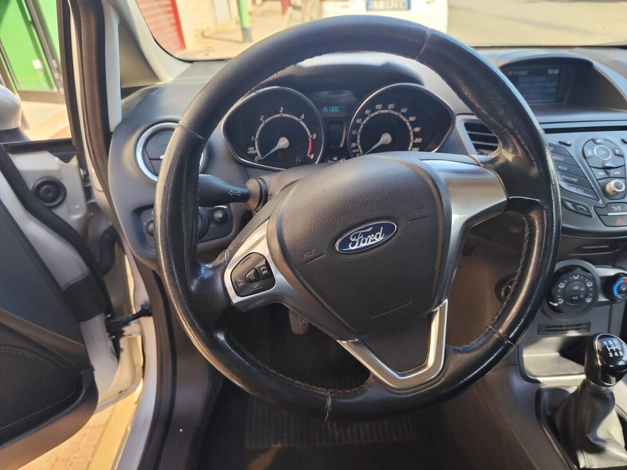 Ford Fiesta 1.5 TDCi Diesel 75CV