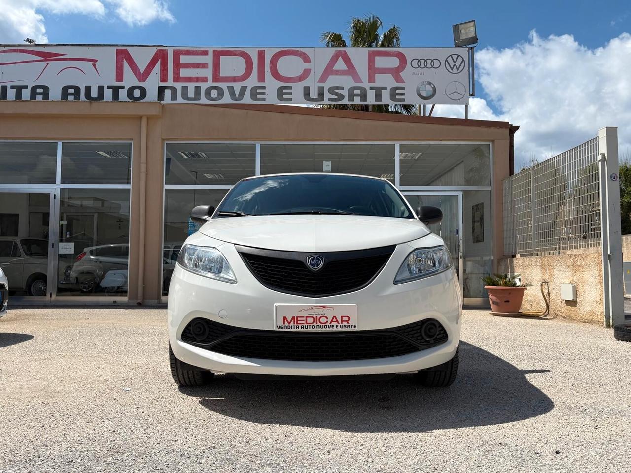 Lancia Ypsilon 1.2 69 CV 5 porte S&S Elefantino Blu