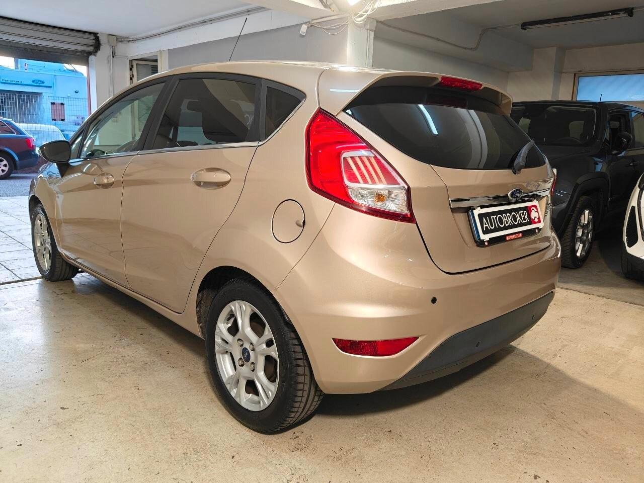 FORD Fiesta 6ª serie Fiesta 1.5 TDCi 75CV 5 po...
