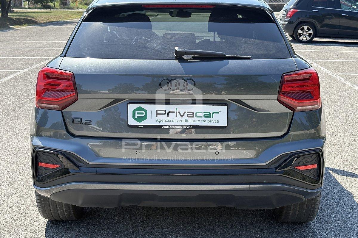 AUDI Q2 30 TDI S tronic Identity Black