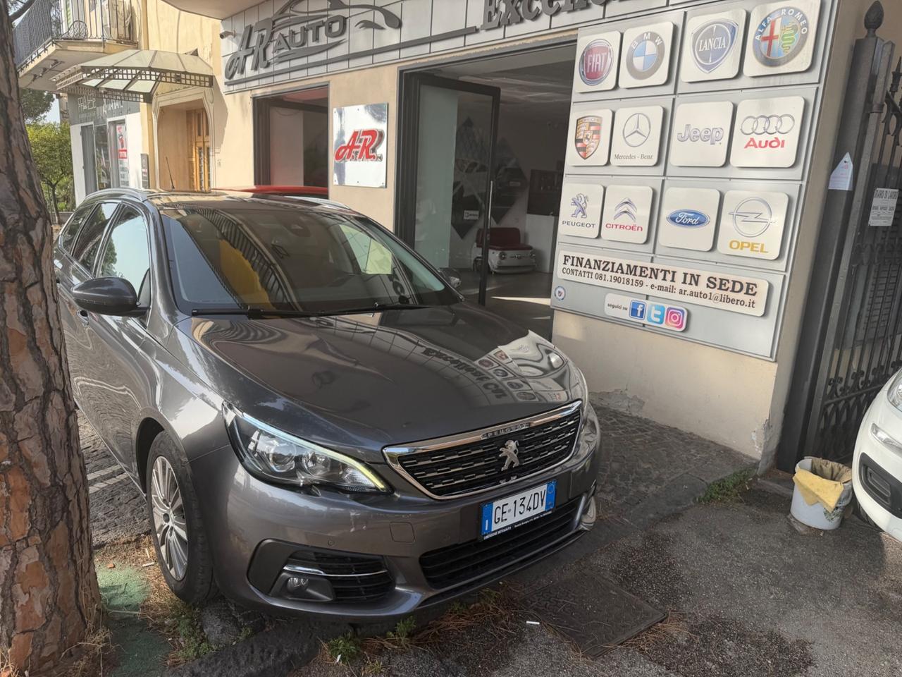 Peugeot 308 BlueHDi 130 S&S SW Allure