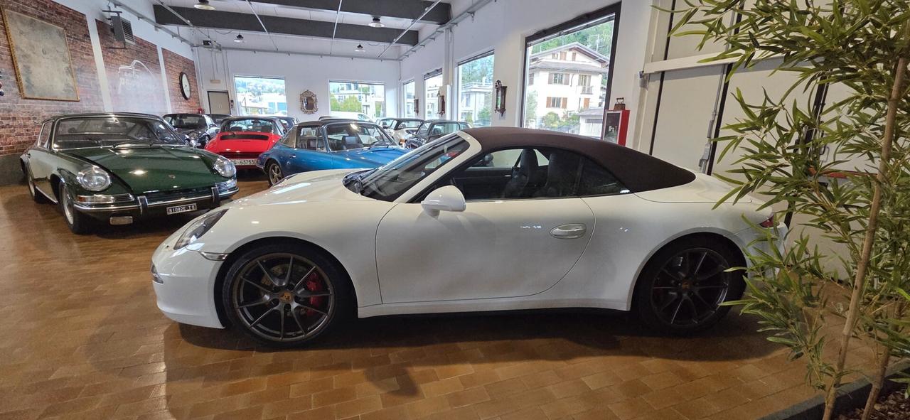 Porsche 911 991 Carrera 4S Cabriolet 3.8 Book service Sport Crono