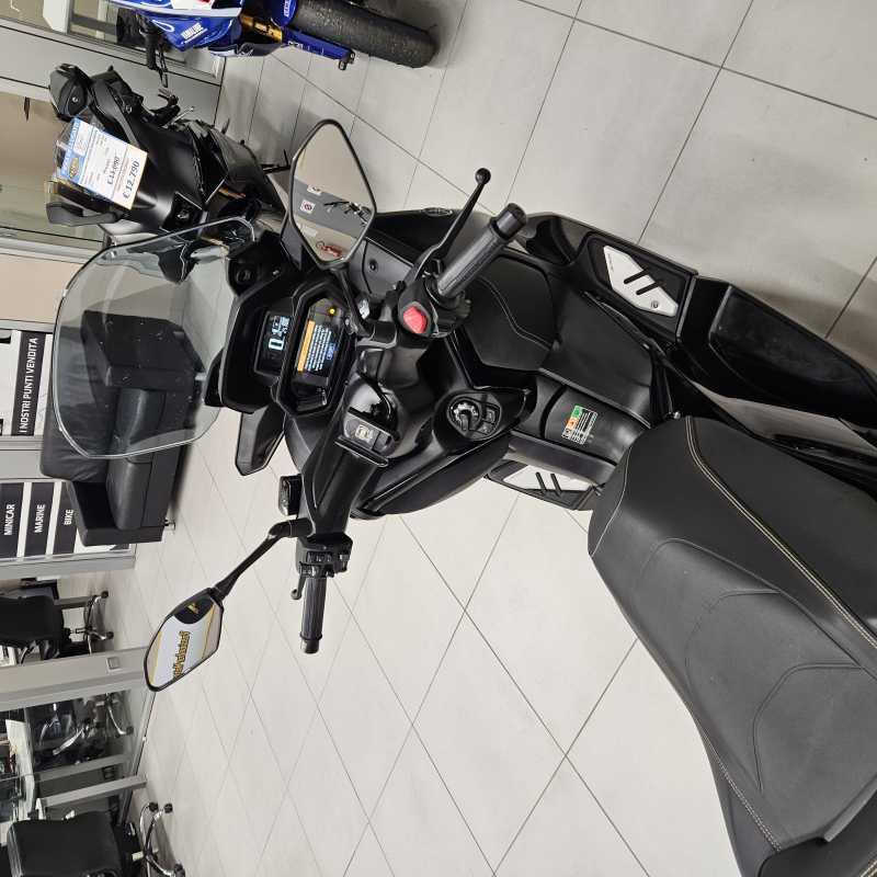 Yamaha X-Max 300 Tech Max - 2024