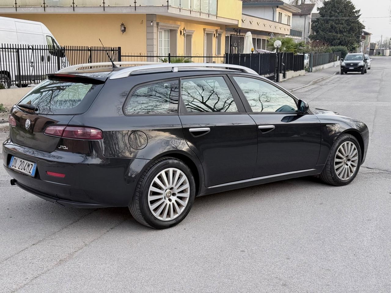 Alfa Romeo 159 1.9 JTDm 16V Sportwagon Progression Q-Tronic