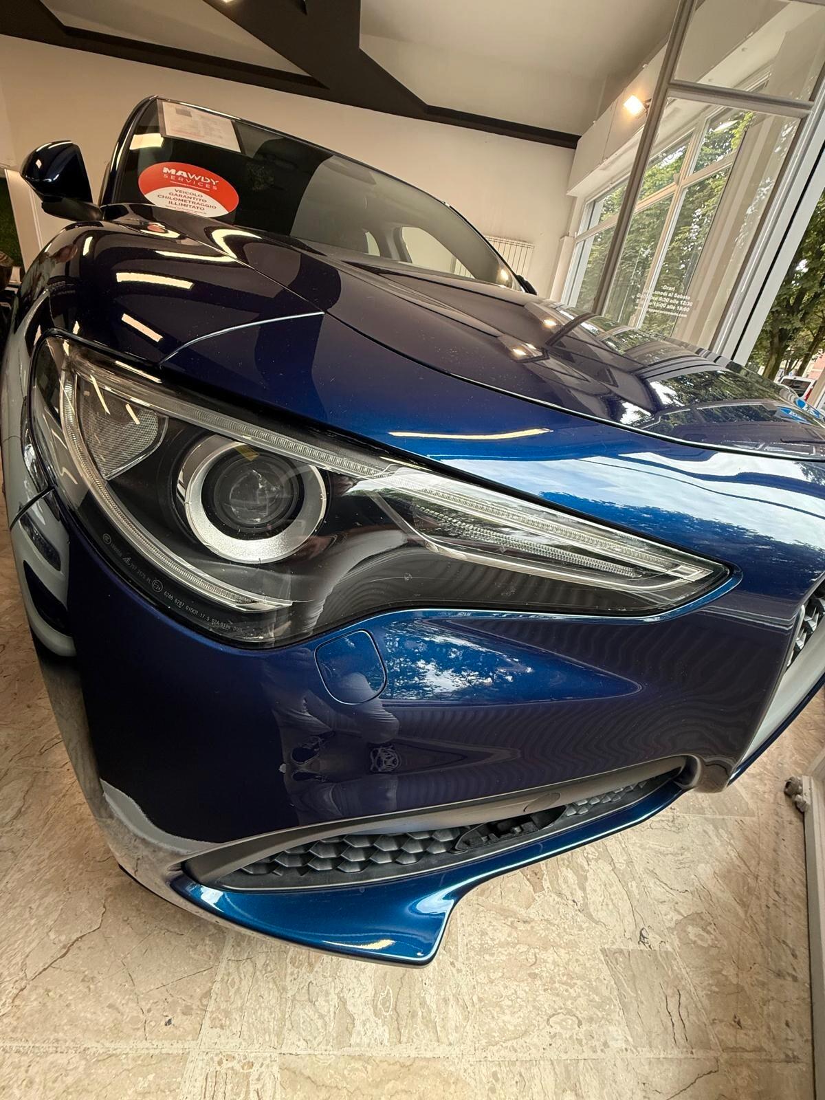 Alfa Romeo Stelvio 2.2 Turbodiesel 160 CV AT8 RWD Business