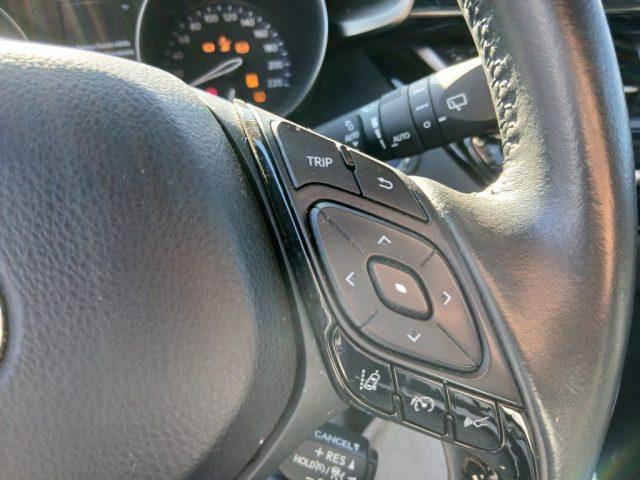 TOYOTA C-HR 2.0 Hybrid E-CVT