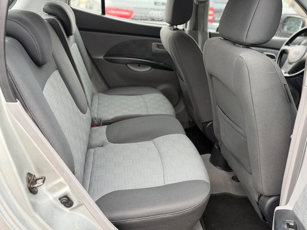 Kia Picanto 1.1 benzina CAMBIO AUTOMATICO SOLO 85.000KM