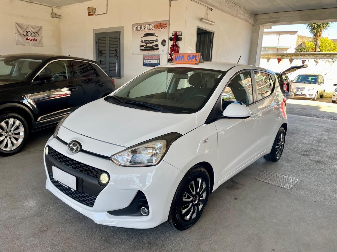 Hyundai i10 1.0 LPGI Econext Login Full dal nord Italia