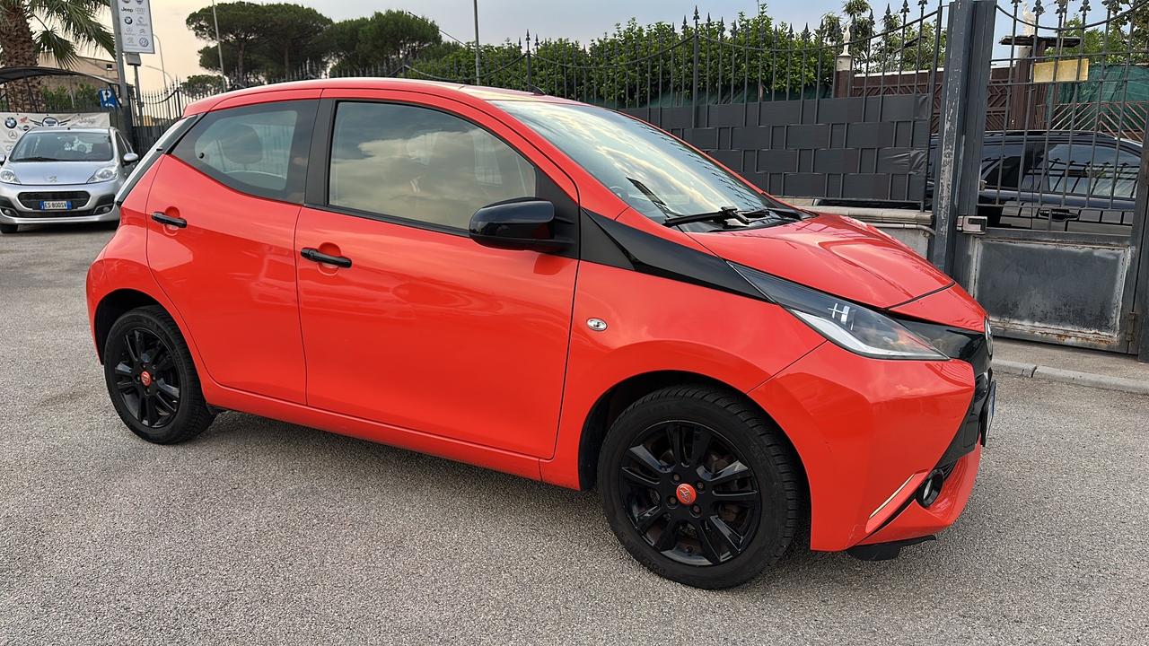 Toyota Aygo 1.0 VVT-i 69 CV cambio Automatico 2016