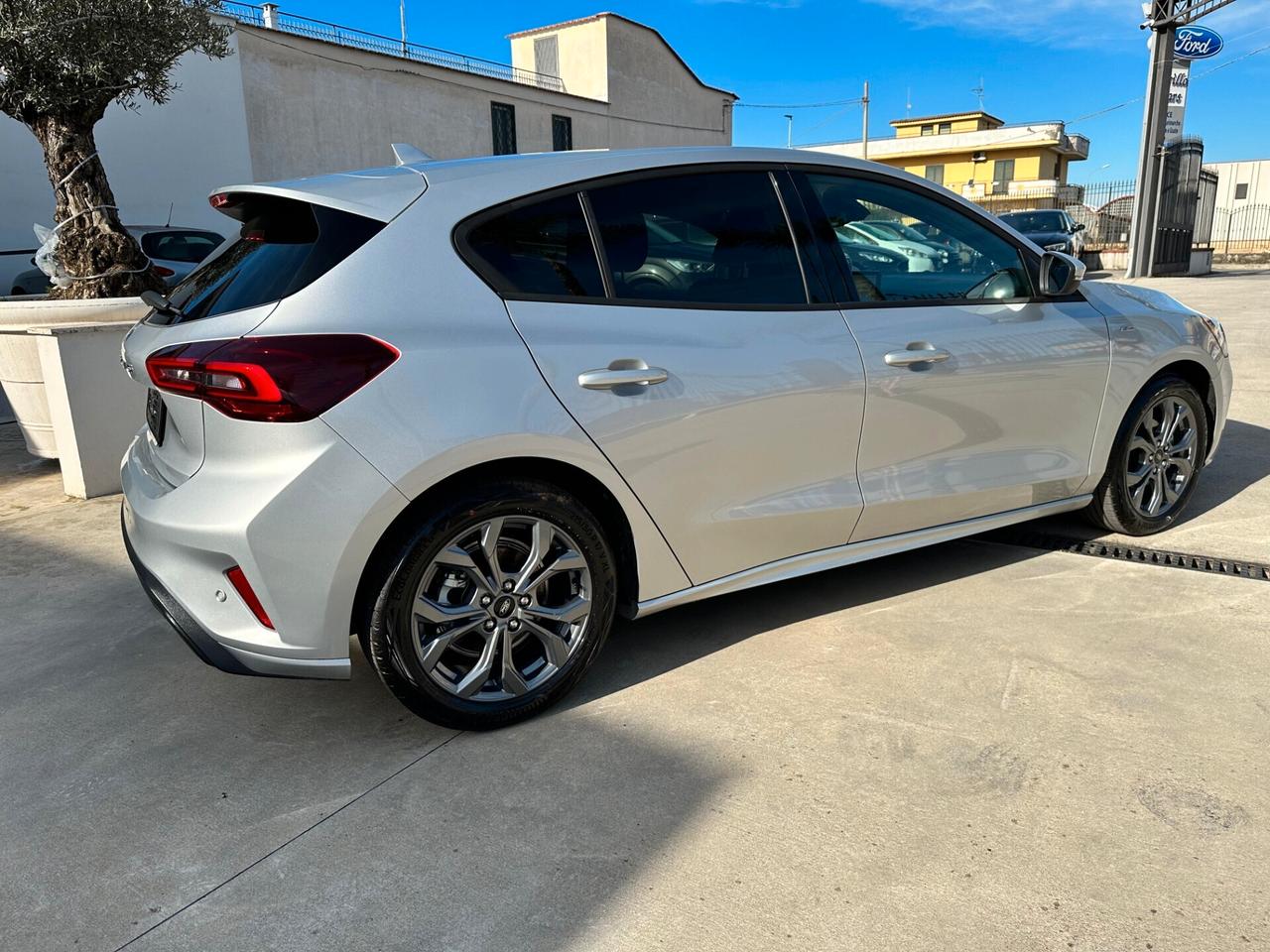 Ford Focus 1.0 EcoBoost Hybrid 125 CV 5p. ST Line