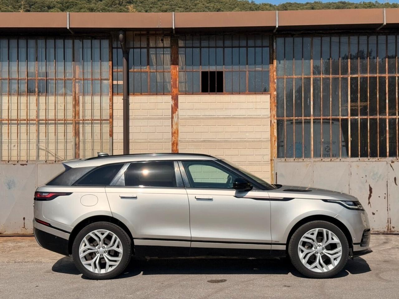 Land Rover Range Velar 2.0 TD4 180 CV R-Dynamic HSE