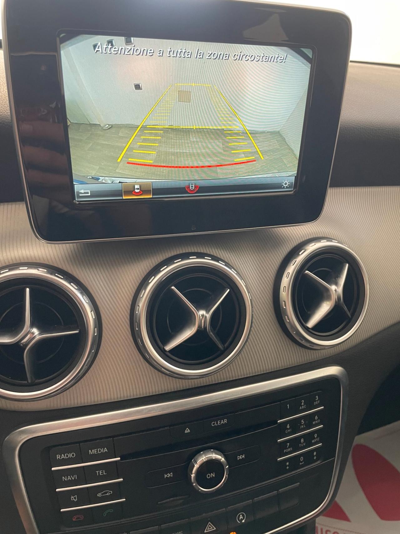 Mercedes-benz GLA 200 136 CV Automatica Premium FULL OPTIONAL NEOPATENTATI