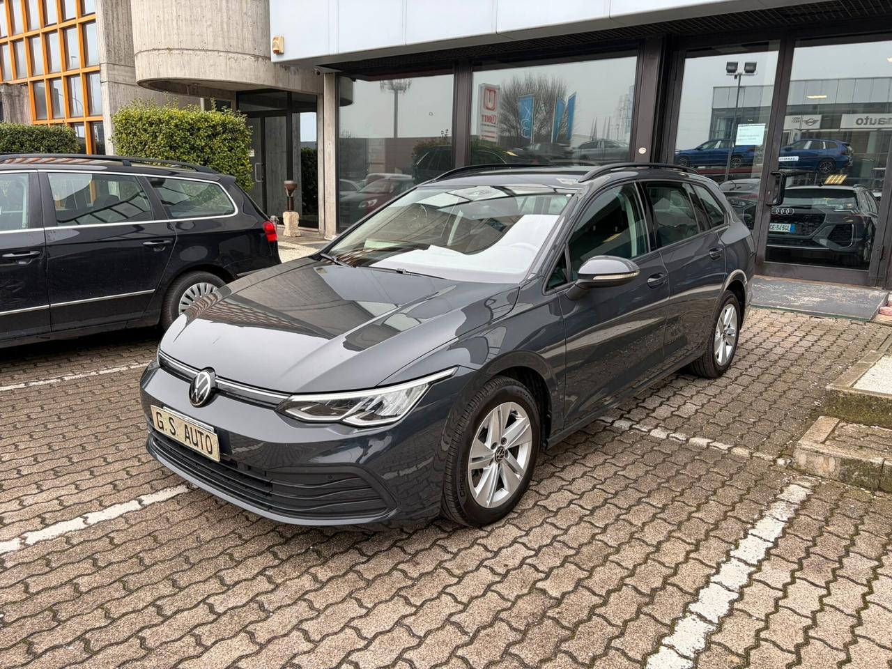 Volkswagen Golf Variant 2.0 tdi Life 115cv
