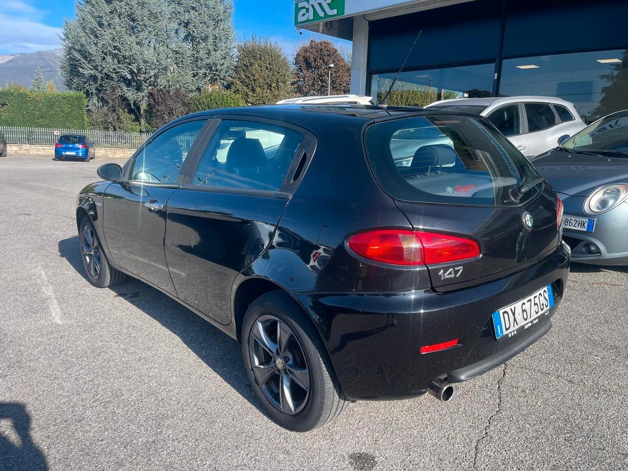 Alfa Romeo 147 1.9 JTD M-JET 16V 5 porte Dist.