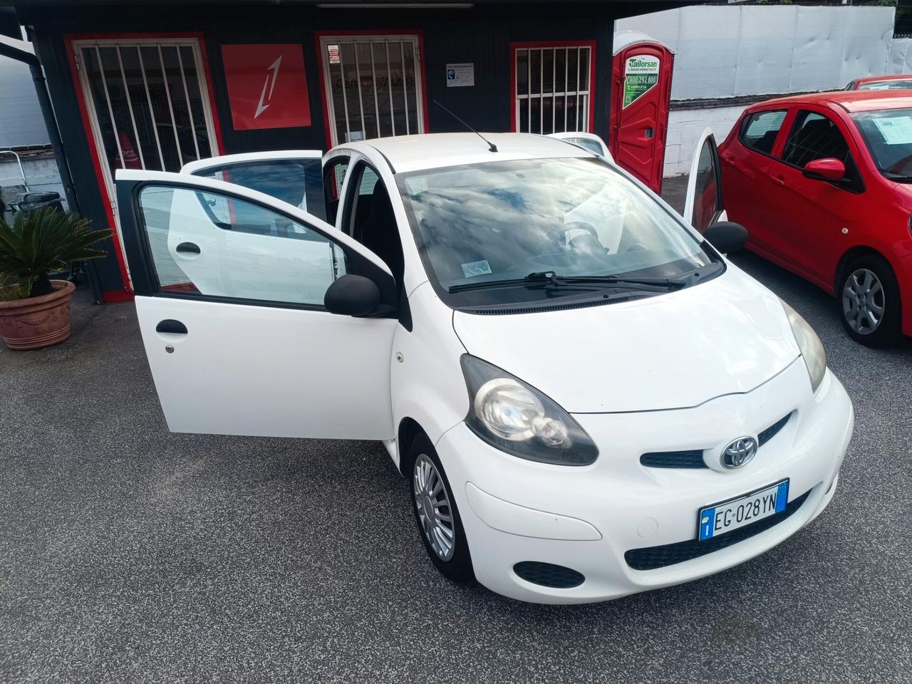 Toyota Aygo 1.0 12V VVT-i 5 porte Now