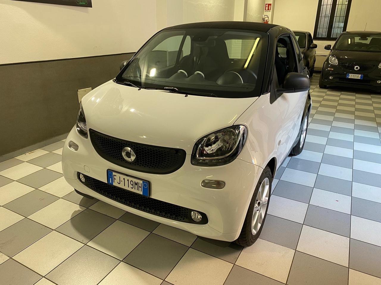 Smart ForTwo 70 1.0 automatica benzina 26.000km