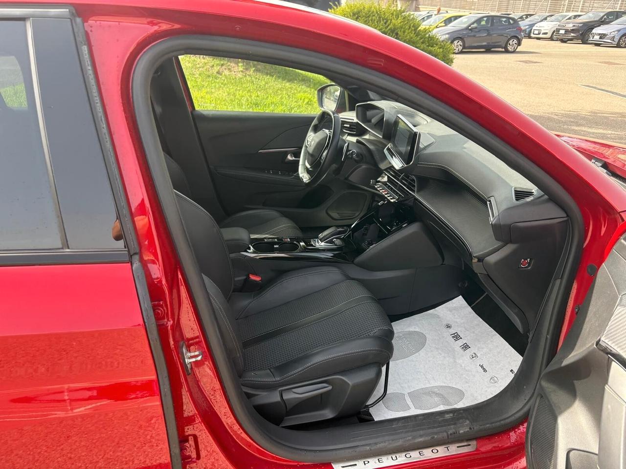 Peugeot 208 PureTech 100 Stop&Start 5 porte GT Line