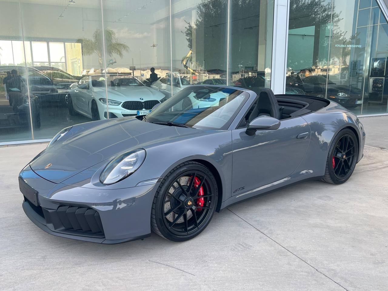 Porsche 911 Carrera 4 GTS Cabriolet - possibilità noleggio no scoring