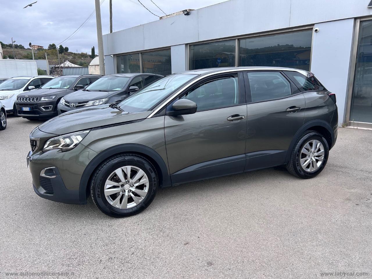 PEUGEOT 3008 BlueHDi 120 S&S Business