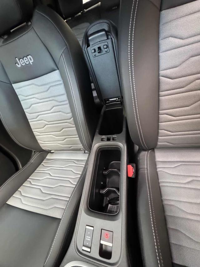 JEEP Avenger 1.2 Turbo 145 CV MHEV 4xe Overland