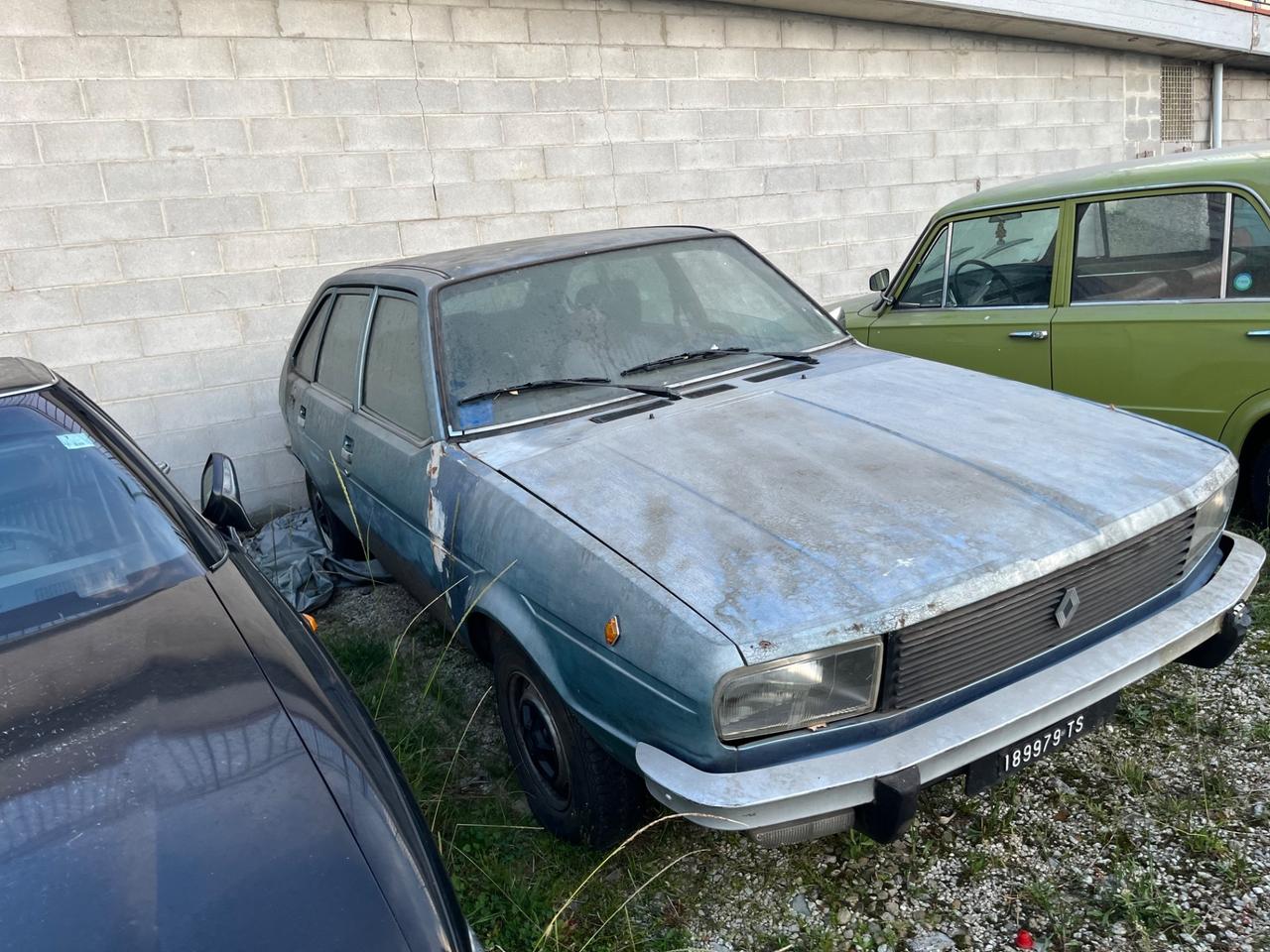 DUE Renault R 20 R20