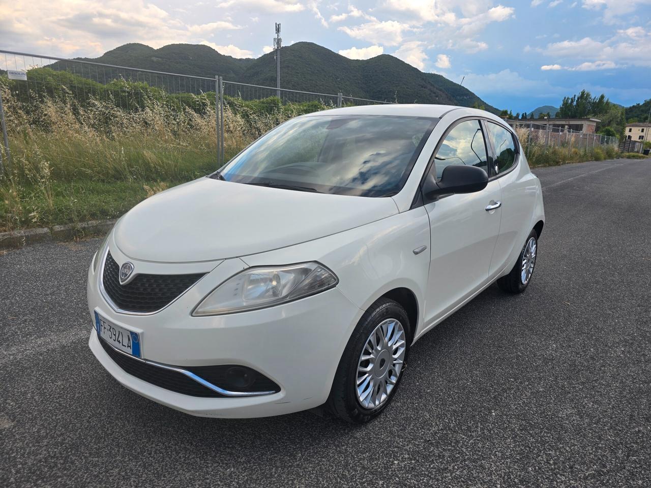 Lancia Ypsilon 1.2 Gpl