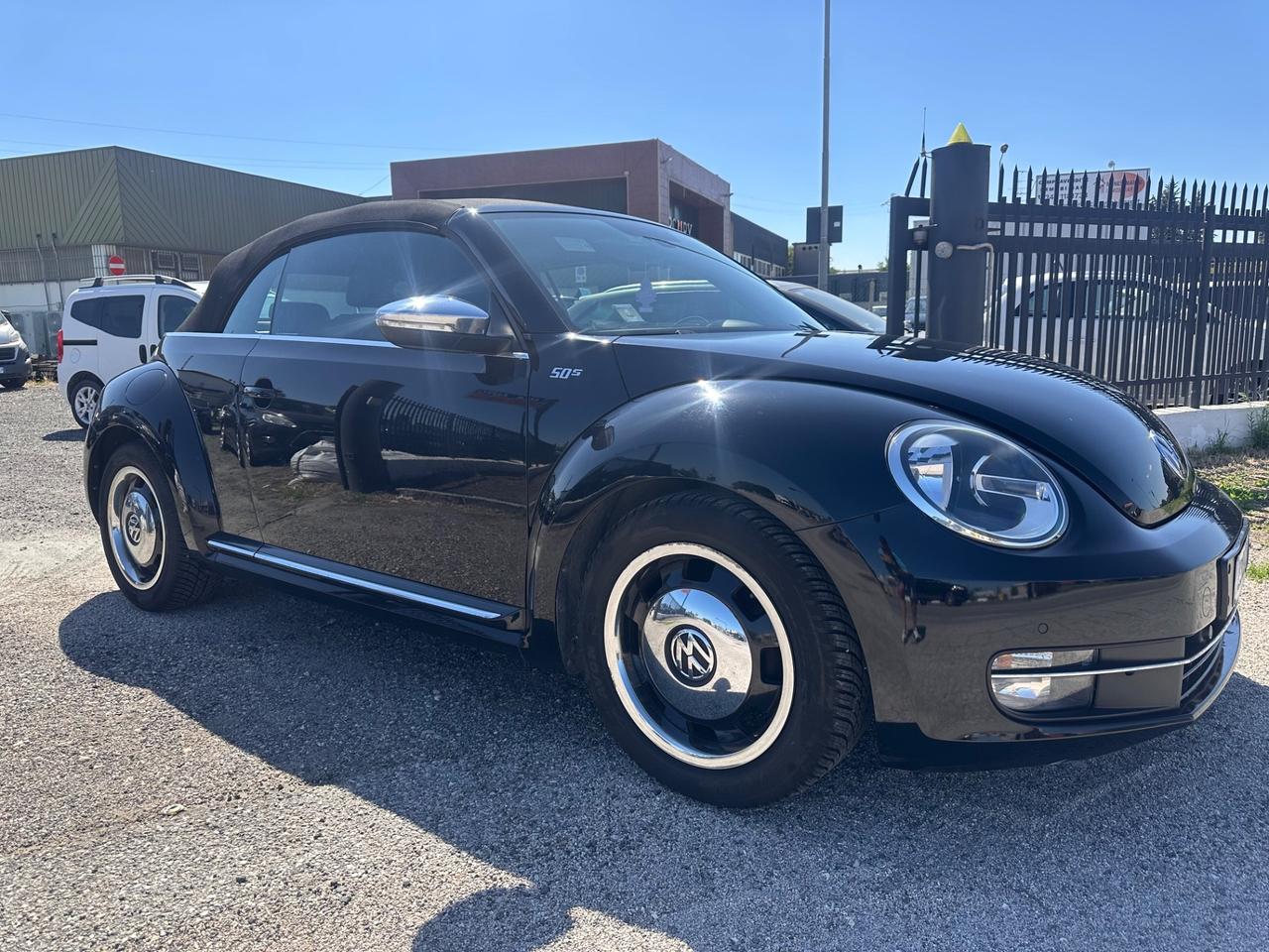 Volkswagen Maggiolino Cabrio 1.6 TDI Design 50esimo anniversario